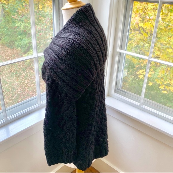 BEBE chunky heavy cabled large collar cardigan - Picture 7 of 10